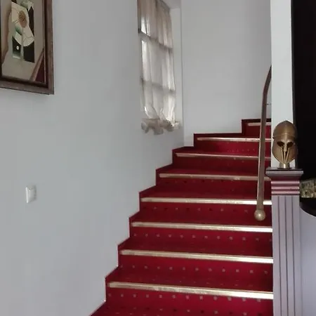 Deluxe Family Apartment *